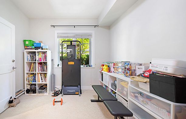 1483 Tilney Mews South Granville