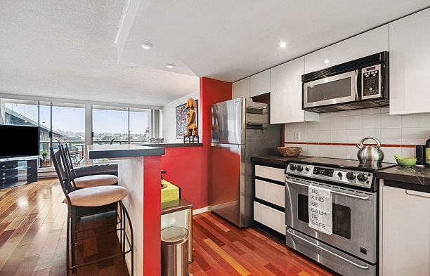 705 1600 Howe Street Yaletown