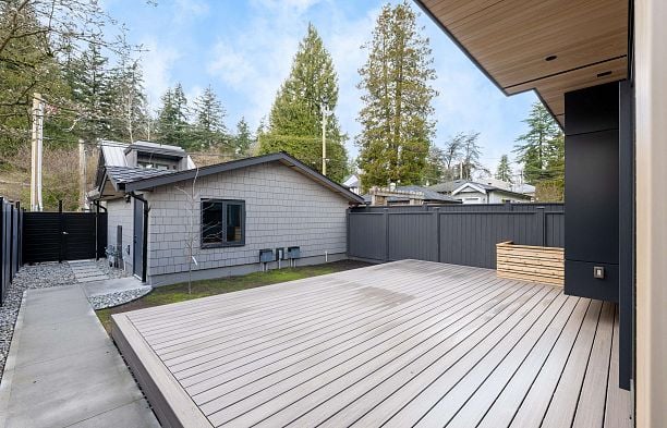 2 5937 Holland Street Southlands