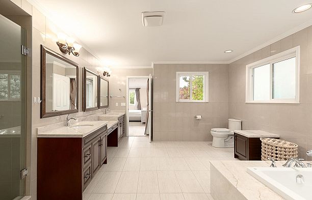 1989 W 52nd Avenue Kerrisdale