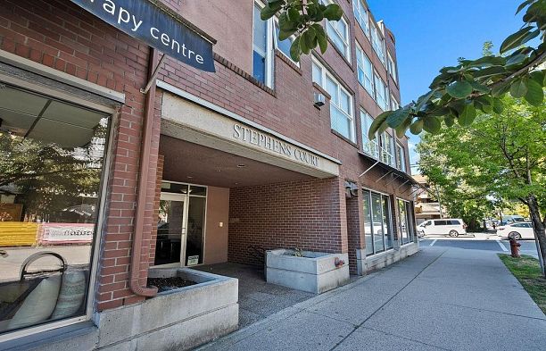 208 2025 Stephens Street Kitsilano