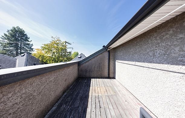 1016 W 45th Avenue South Granville