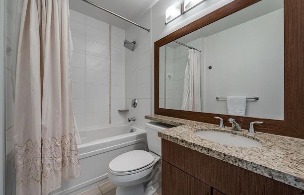 2605 1189 Melville Street Coal Harbour