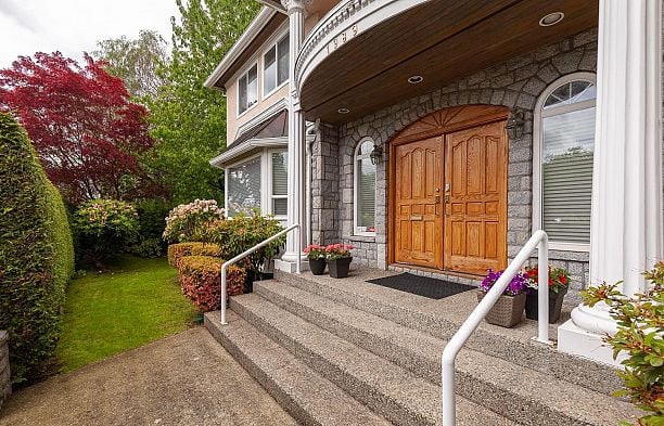 1989 W 52nd Avenue Kerrisdale