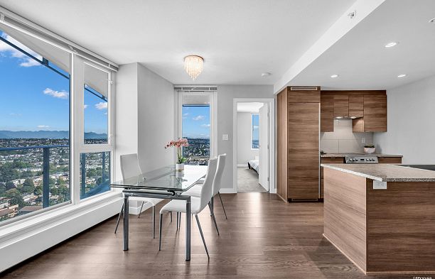3207 488 SW Marine Drive Marpole