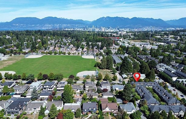 1016 W 45th Avenue South Granville