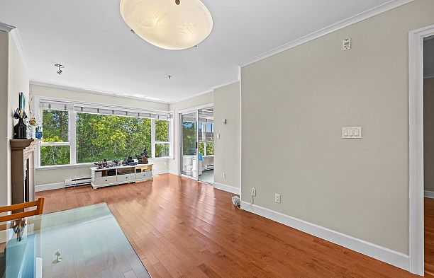 401 2103 W 45th Avenue Kerrisdale