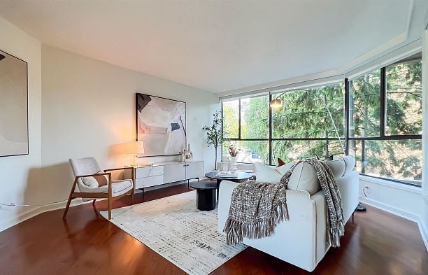 101 1450 Pennyfarthing Drive False Creek