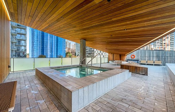 3207 1480 Howe Street Yaletown