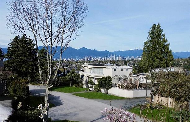 2805 W 30th Avenue MacKenzie Heights
