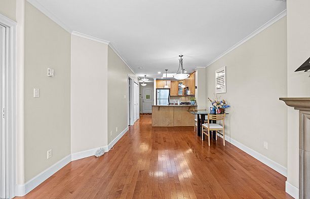 401 2103 W 45th Avenue Kerrisdale