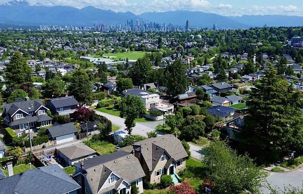 2805 W 30th Avenue MacKenzie Heights