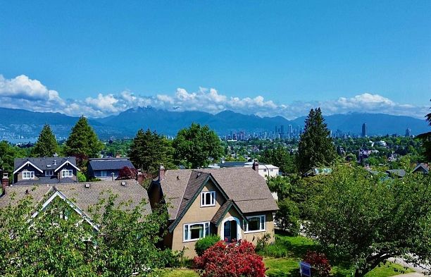 2805 W 30th Avenue MacKenzie Heights