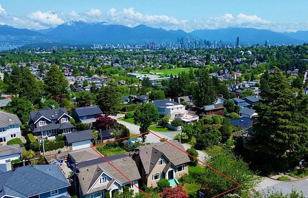 2805 W 30th Avenue MacKenzie Heights