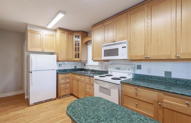 2805 W 30th Avenue MacKenzie Heights