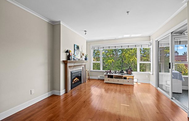 401 2103 W 45th Avenue Kerrisdale