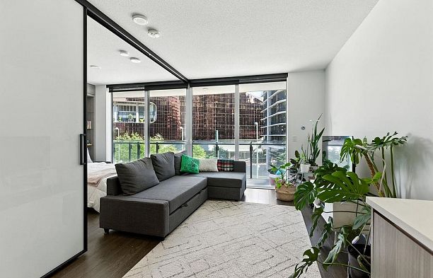 408 89 Nelson Street Yaletown