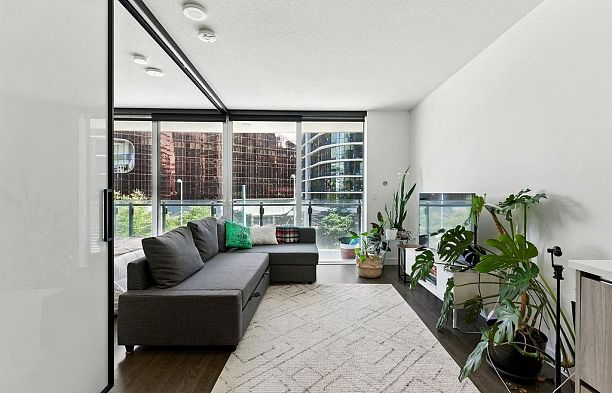 408 89 Nelson Street Yaletown