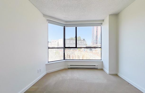101 1450 Pennyfarthing Drive False Creek