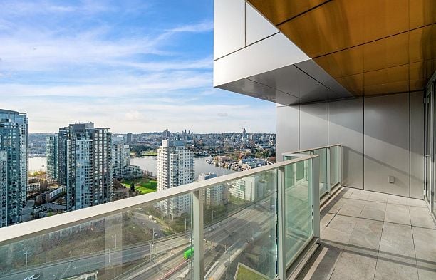 3207 1480 Howe Street Yaletown