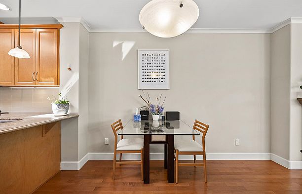 401 2103 W 45th Avenue Kerrisdale