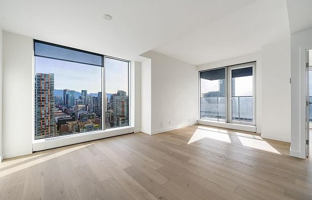 3207 1480 Howe Street Yaletown