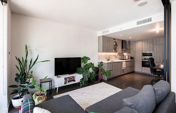 408 89 Nelson Street Yaletown