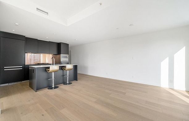 3207 1480 Howe Street Yaletown