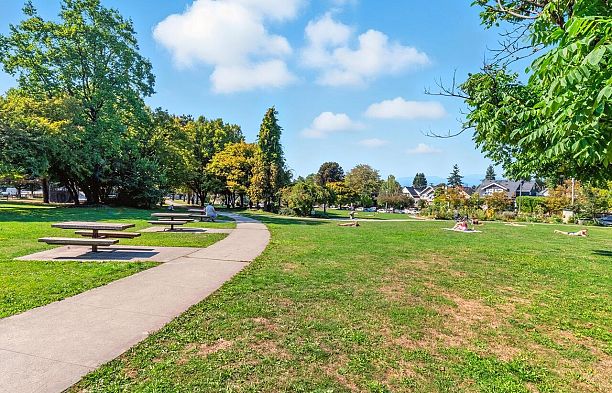 101 2910 Ontario Street Mount Pleasant VE