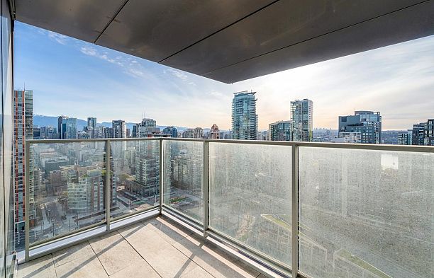 3207 1480 Howe Street Yaletown