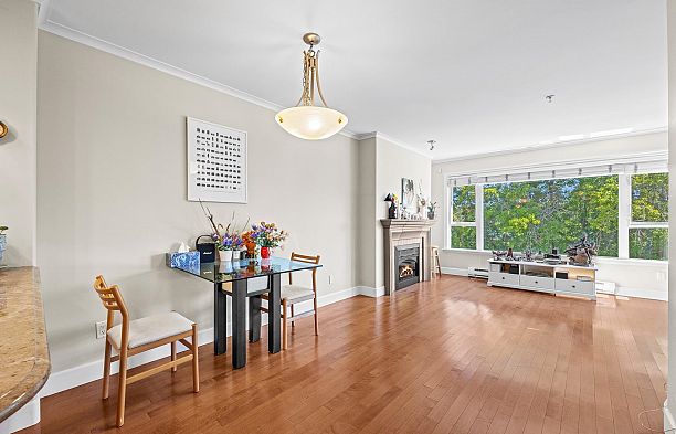 401 2103 W 45th Avenue Kerrisdale
