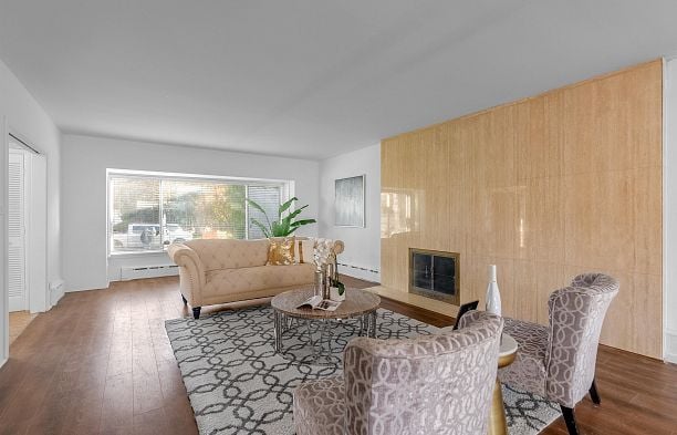 1035 W 48th Avenue South Granville