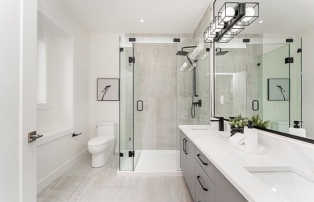 1 2837 Oliver Crescent Arbutus