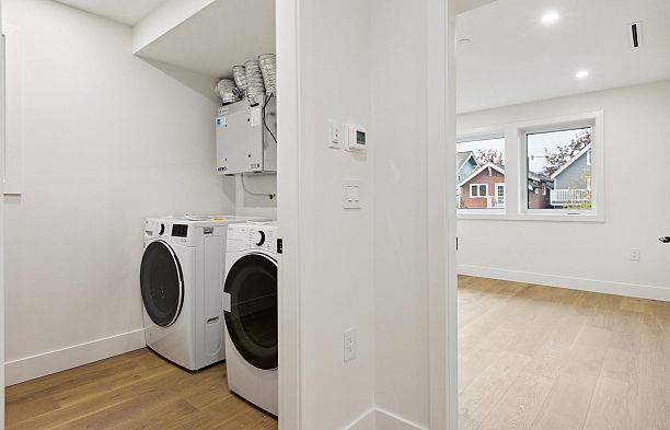 2727 W 7th Avenue Kitsilano