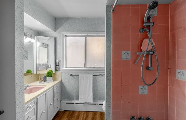 1035 W 48th Avenue South Granville