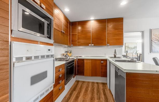 1035 W 48th Avenue South Granville