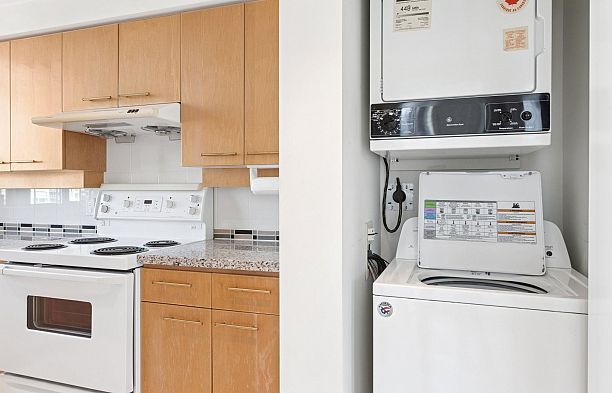 15D 139 Drake Street Yaletown