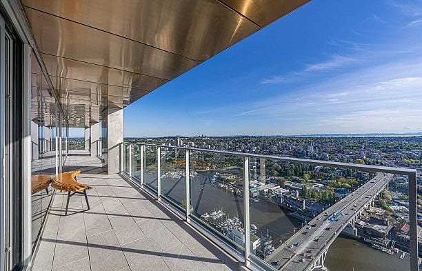 5601 1480 Howe Street Yaletown