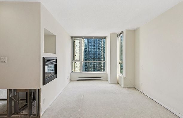 2507 1328 W Pender Street Coal Harbour
