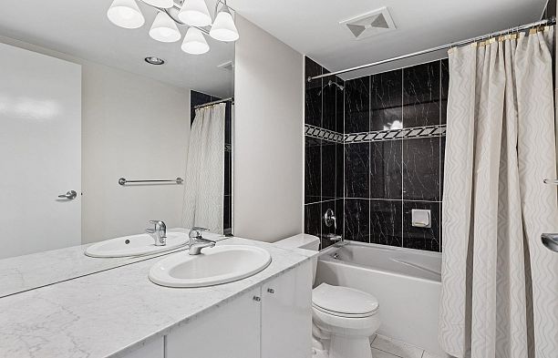 2507 1328 W Pender Street Coal Harbour