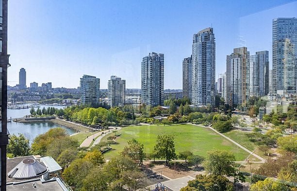 15D 139 Drake Street Yaletown