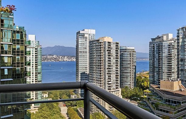 2507 1328 W Pender Street Coal Harbour