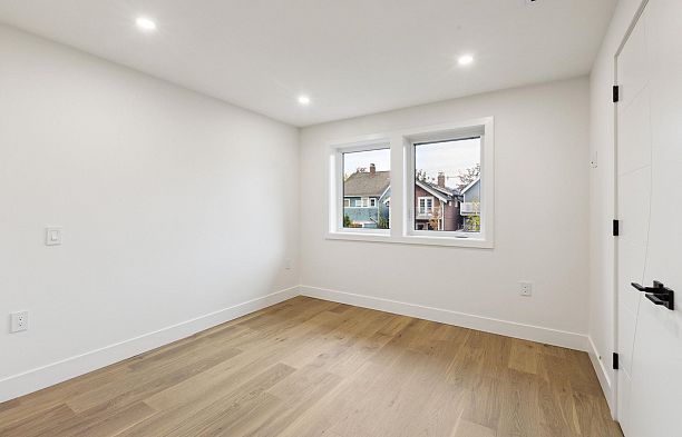 2727 W 7th Avenue Kitsilano