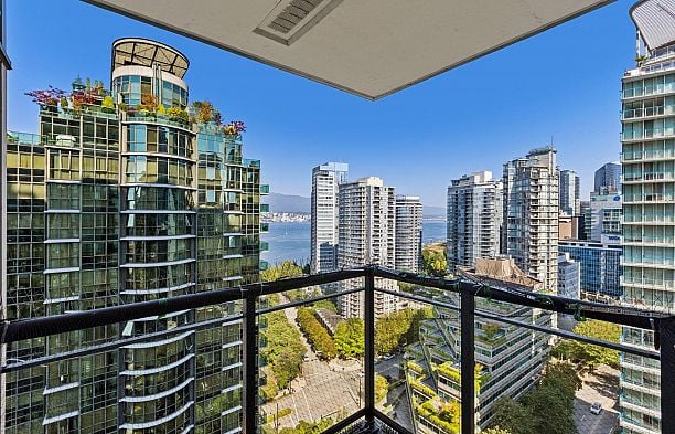 2507 1328 W Pender Street Coal Harbour
