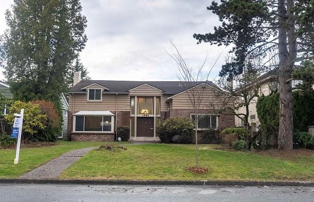 1035 W 48th Avenue South Granville