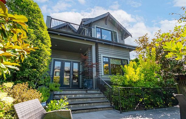 4719 Collingwood Street Dunbar