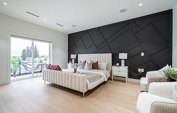 2833 Oliver Crescent Arbutus