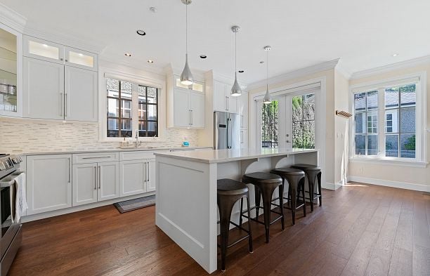 1739 W 52nd Avenue South Granville