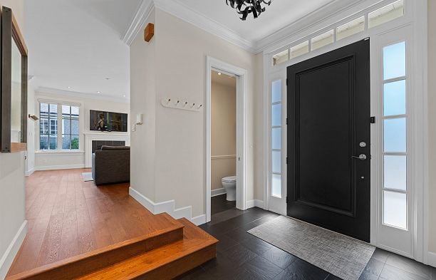 1739 W 52nd Avenue South Granville
