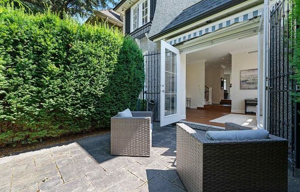 1739 W 52nd Avenue South Granville